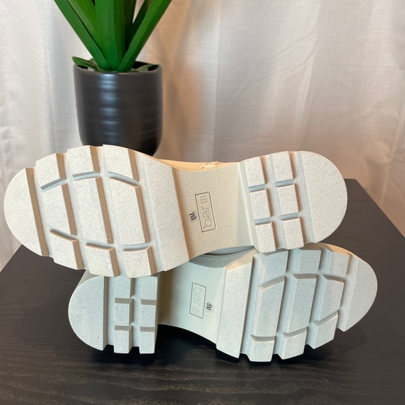 NWT Bar III Chelsea Boots size 8 - Picture 9 of 12